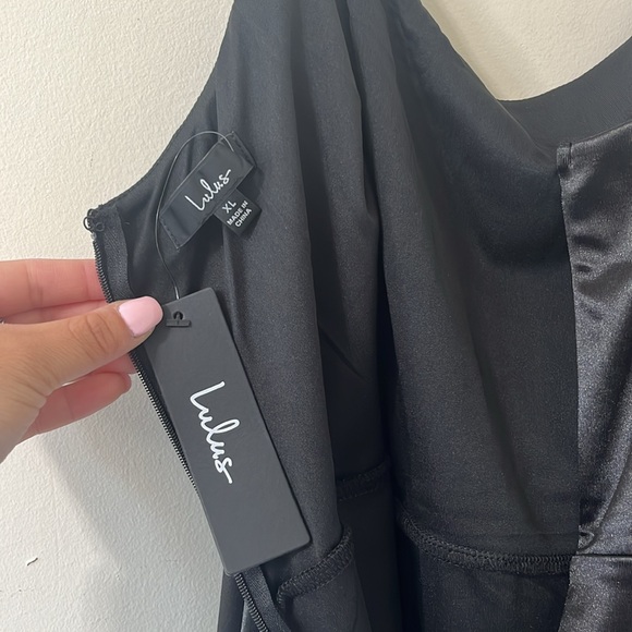 NWT LULUS Contemporary Romance Black Satin Tiered Mermaid Maxi Dress Black XL - Picture 10 of 12